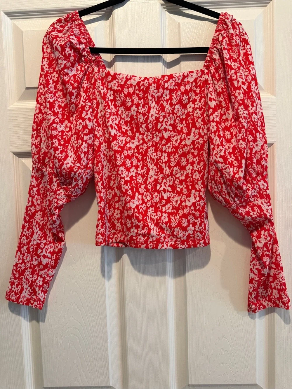 Anthropologie Red Floral Twist Puffed Sleeve Blouse